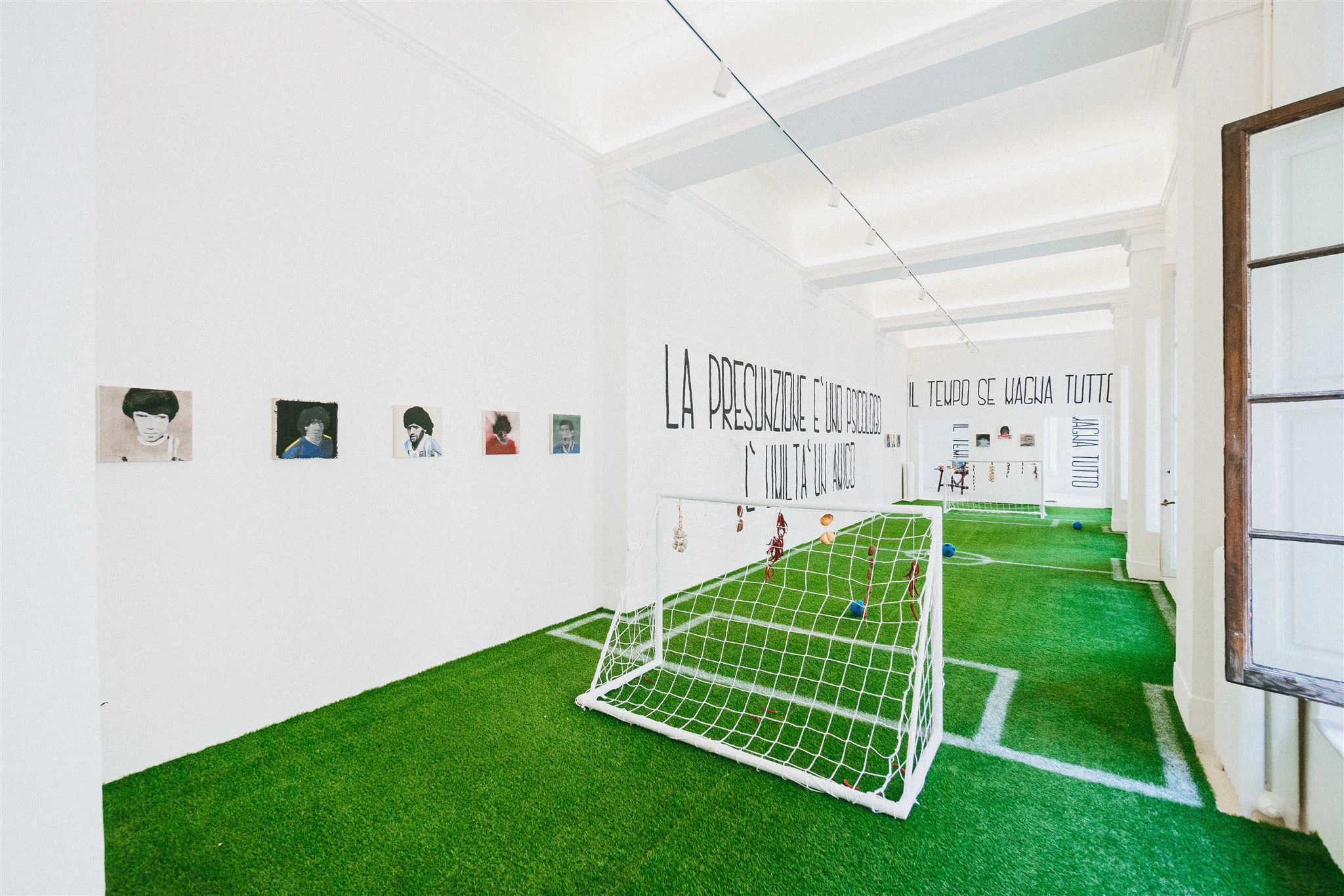 Marco Scarpi: Il Tempo Se Magna Tutto, installation view