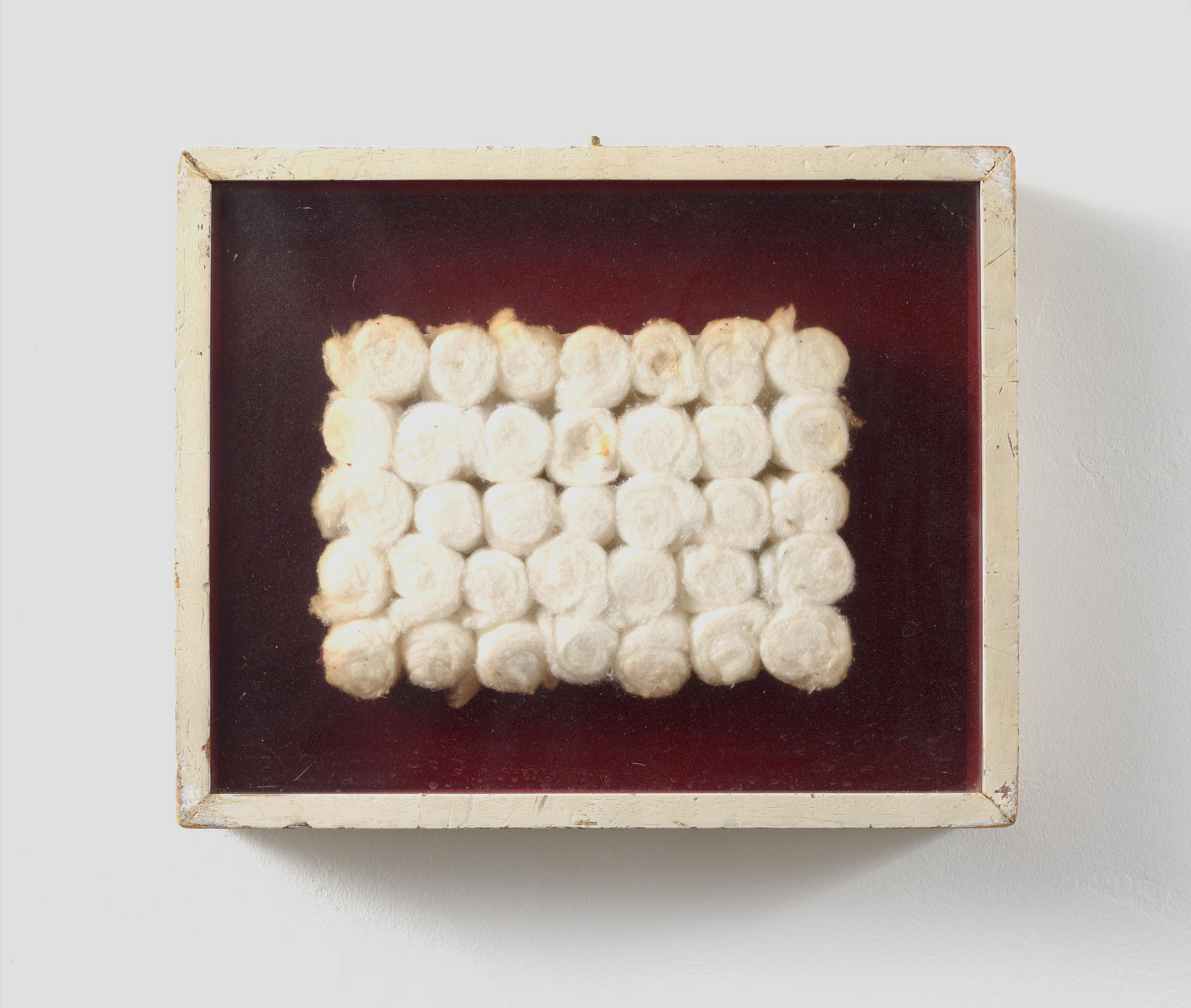 Piero Manzoni, Achrome. Batuffoli di cotone, 1961, Wads of cotton wool, 31 x 38 cm; 12 1/4 × 15 in