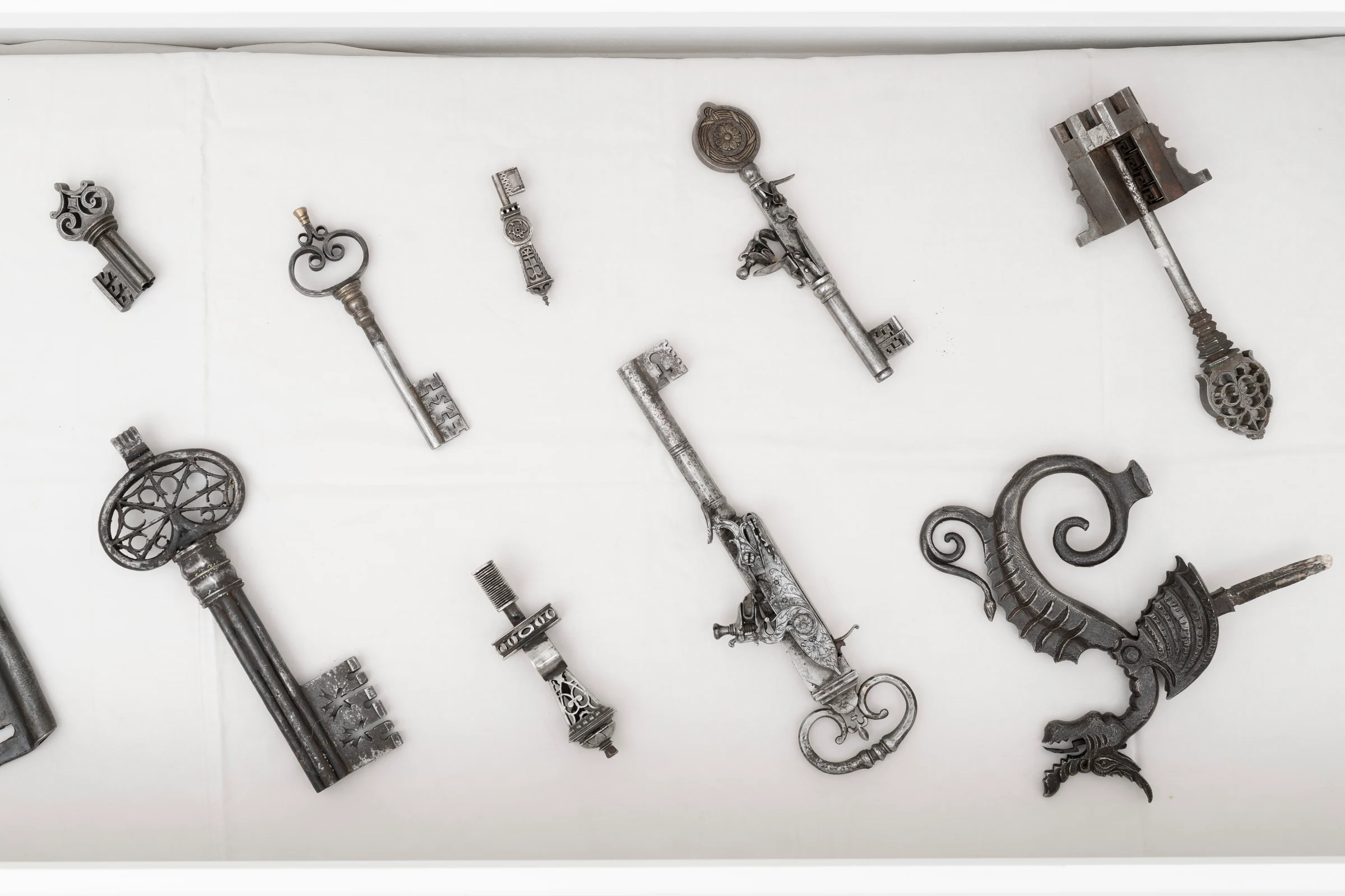 keys from the collection of Enzo Stella, installation view