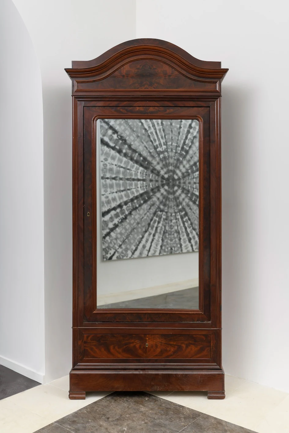 Daniele Milvio, Kubla Khan, 2025, Wood, two-way mirror, mirror, lighting equipment, ink, bamboo, steel foil, 84 5/8 x 36 5/8 x 15 3/4 in 215 x 93 x 40 cm