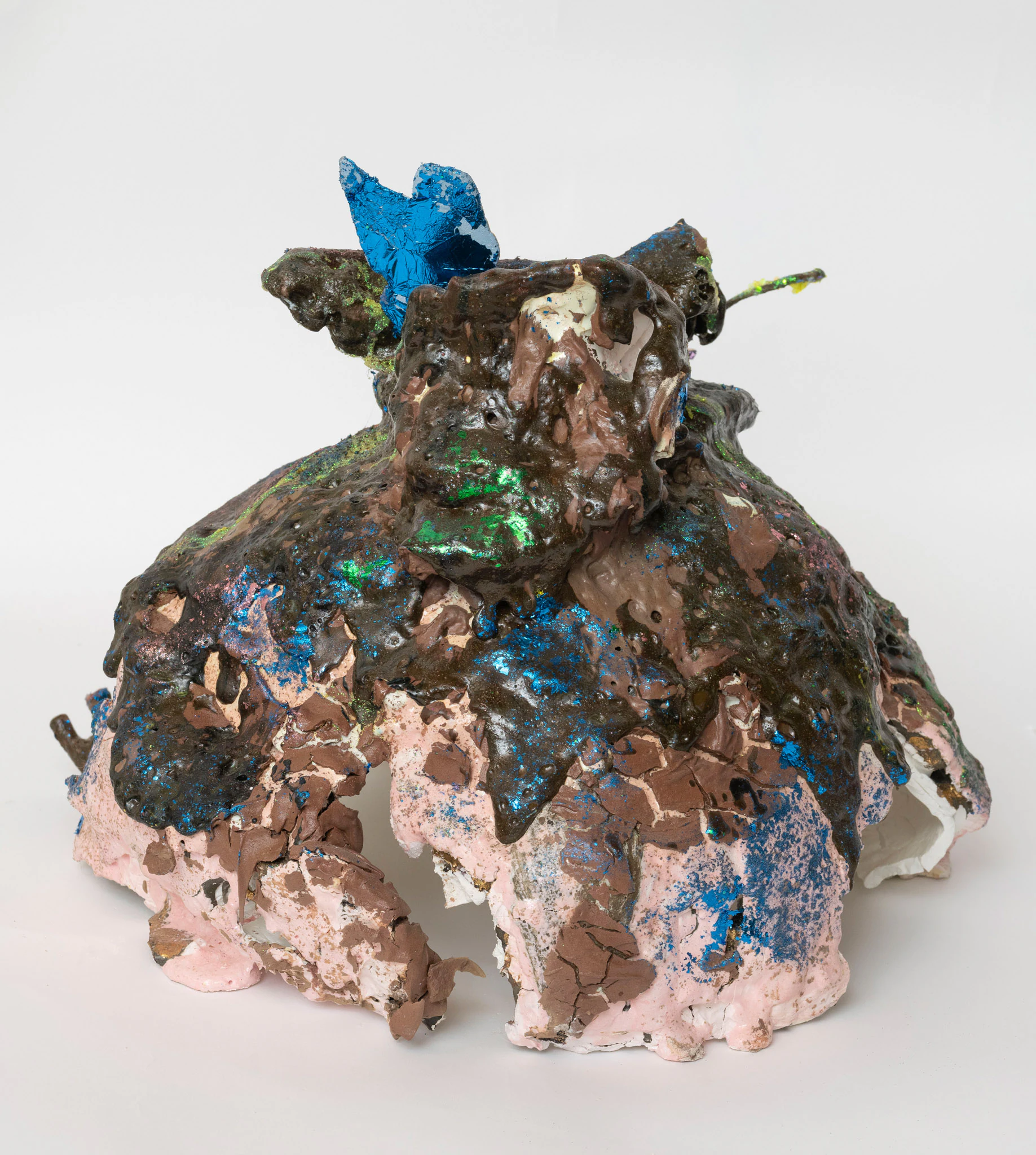 Coralla Maiuri, Zanzibarottero, 2026, Mixed media on porcelain, 15 x 13 3/8 x 13 3/8 in 38 x 34 x 34 cm