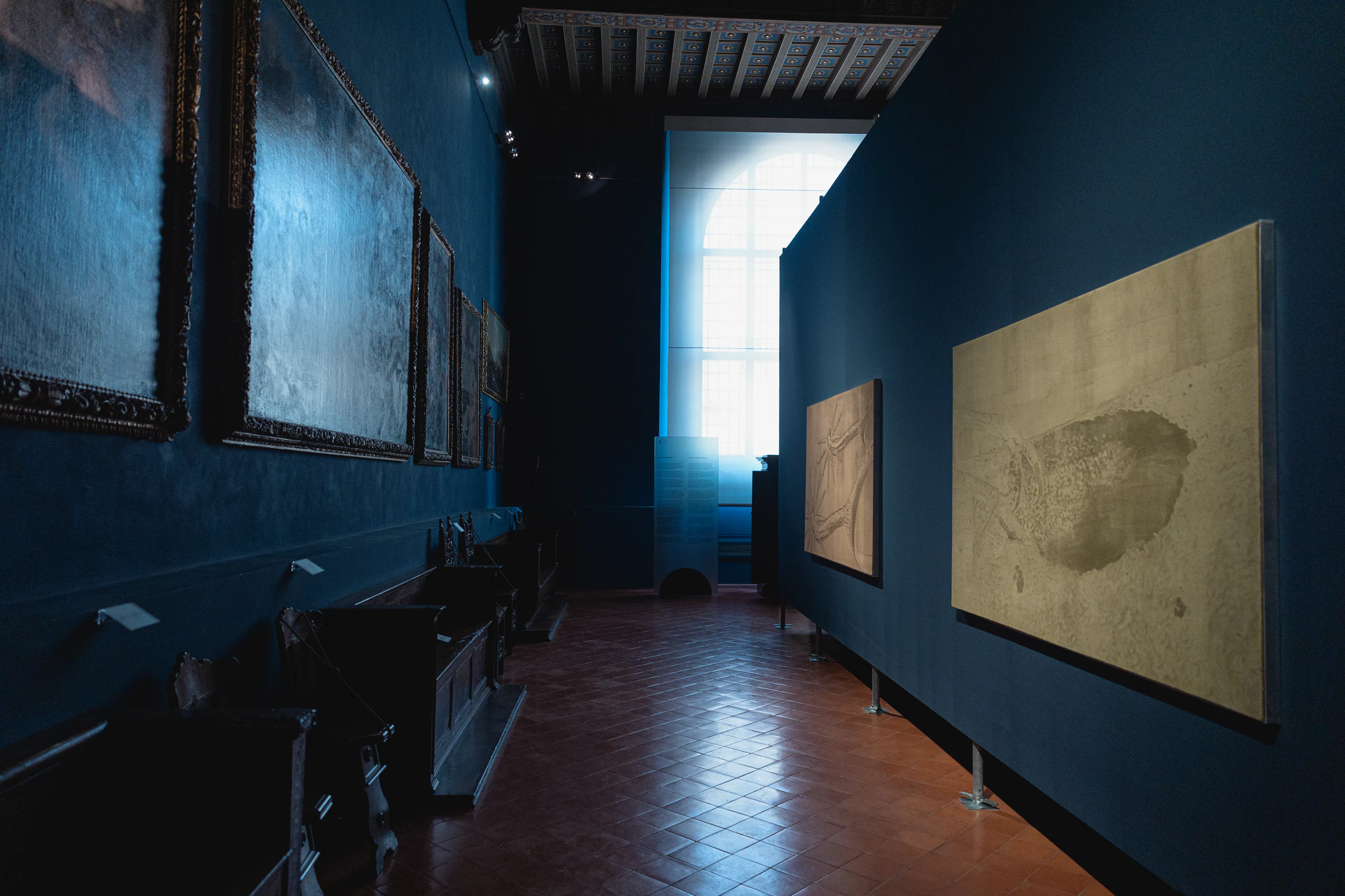 Leonardo Meoni: Gli altri colori purtroppo, sono tutti caduti, installation view