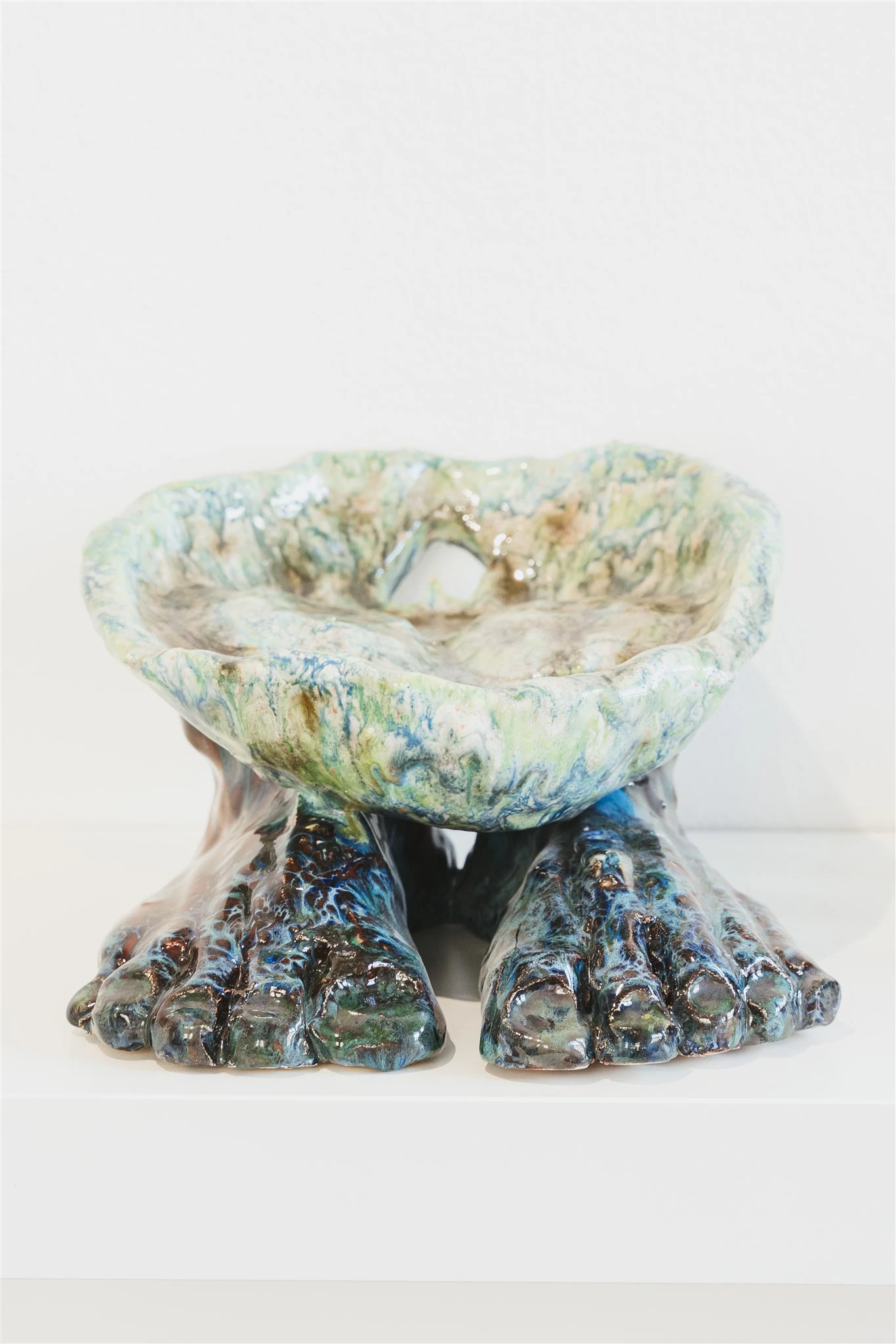 Adrian Schachter, Feet 2, 2022, Ceramic, 4 3/4 x 7 7/8 x 10 1/4 in 12 x 20 x 26 cm